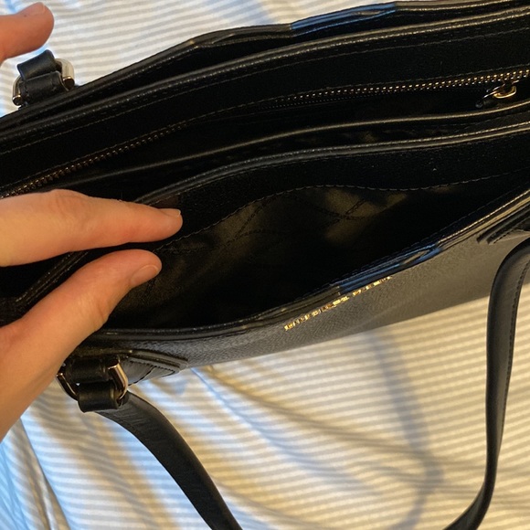 *SOLD* Michael Kors Purse - Picture 6 of 16